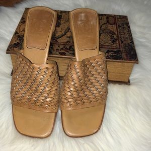 COLE HAAN GENUINE LEATHER SHOES